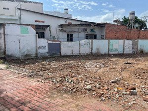 cần bán lô đất mặt tiền đường phạm thị tân (thủ dầu một bình dương cũ) tp hcm