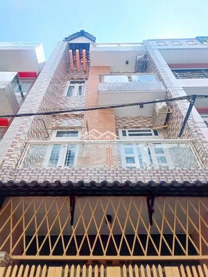 siêu phẩm phân lô cao cấp 4pn, sân thượng thoáng chỉ 5.5t sở hữu ngay căn nhà đẹp đường số 18b-hxh