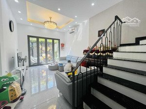 bán nhà lạc long quân ô tô đỗ cửa 58m2 4 tầng, mt 4m