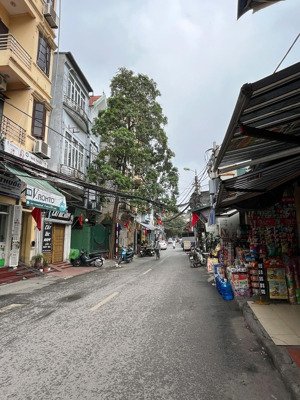 chính chủ cần bán nhà riêng đường giáp bát