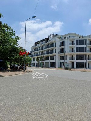 bán gấp lô đất cạnh vòng xoay cầu đuống mới yên viên, gia lâm cách quốc lộ 3 8m