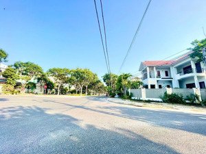 bán nhà 2 tầng đường 2 làn an dương vương, khu mỹ an, gần khu khán đài pháo hoa