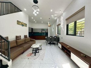 gần kcn bình đường là ngôi nhà ở đường 11, phường bình thọ, tp. hồ chí minh 2tỷ450 triệu, shr.