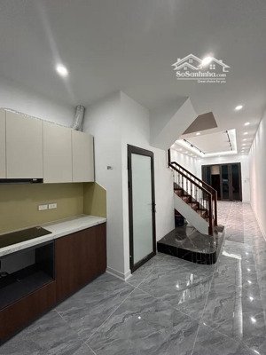 chính chủ bán nhà phố pháo đài láng dt43m x 4 t ngõ ba gác gần phố giá hơn 8 tỷ xíu có bớt