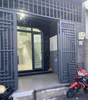 nhà mặt tiền ngay vinhome q9,vừa ở vừa kinh doanh chỉ 3ty nhỉnh