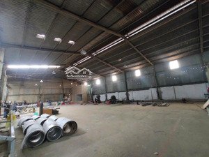 cho thuê xưởng đẹp giá rẻ ngay trảng dài,đồng nai 500 chỉ 15 triệu/tháng.