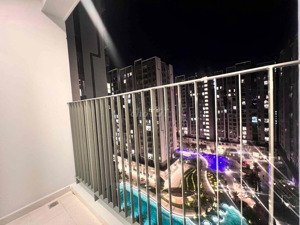 sổ hồng, sang nhượng căn góc 2pn +, 2wc lầu đẹp view hồ bơi, tiện ích resort 5 sao