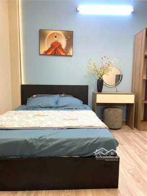 cho thuê căn hộ dịch vụ xe hơi tận nhà. 157 nguyễn văn cừ p2q5