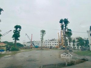 bán đất 100m2 thổ cư gần khu đô thị+gần chung cư nhìn ra đường 52 m