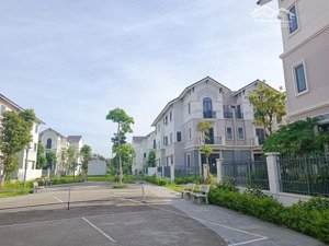 căn biệt thự góc công viên hướng nam diện tích 135 m2 tại centa city vsip từ sơn giáp hà nội