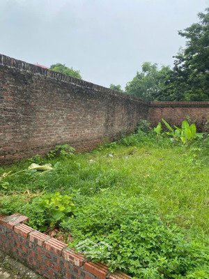 lô góc mặt tiền rộng hiếm nhà bán vị trí đẹp diện tích: 139m2 (mặt tiền 9m sâu 13,6m)