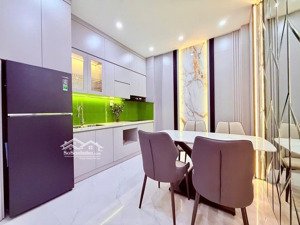 lô góc ngõ thông - thang máy - ba gác đỗ cửa - full nội thất - cách 50m ra đường oto