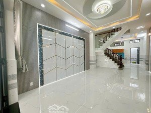 bán căn nhà lý tưởng tại linh đông, giá chỉ 5,6 tỷ, đầy đủ tiện nghi