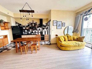 cho thuê căn hộ chung cư palm height 2 phòng ngủ ,ban công , full nội thất tại quận 2 cũ