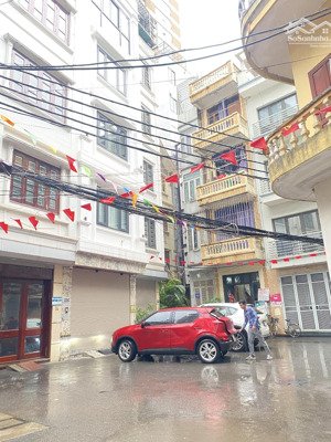 nhà lạc long quân - view hồ tây - sát ô tô đỗ - 38m2 - 5 tầng - 8,x tỷ