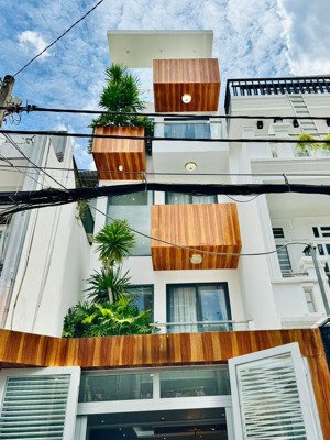 bán nhà đường oto phó đức chính-nguyễn thái bình-q1. giá 5tỷ050/82,8m2 thuê 24tr/th gần nhà ga