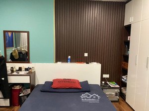 chính chủ bán căn 4pn toà the sun diện tích 116m, tầng trung, full nội thất đầy đủ. lh 