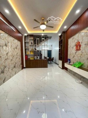 siêu hiếm! nguyễn công hoan, ngõ thông 3 gác tránh, truớc nhà 3m, gần phố, ở ngay, 37.6m2*5t