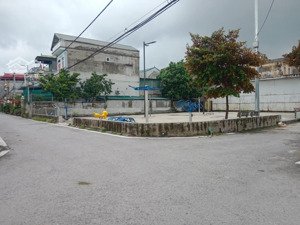 bán đất 48.8m, mặt tiền 4m yên thường, gia lâm giá 2.8 tỷ