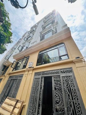 ô tô vào nhà - khu thạch bàn gần aeon mall long biên - đón cầu trần hưng đạo