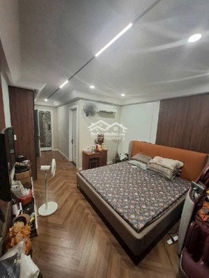 6 tầng thang máy - gara ô tô 7 chỗ - phố hồng tiến bồ đề lb - 50m2 chỉ hơn 15 tỷ