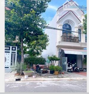 Cần bán lô đất mặt tiền Lê Đại Hành gần siêu thị điện máy chợ lớn, siêu thị Lotte giá rẻ