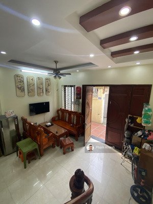 nhà la phù - dân xây - đơn lập 33m 4t. nhỉnh 3 tỷ. 50m ra ô tô tránh nhỉnh 3 tỷ