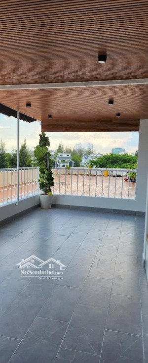 cần bán gấp căn hô 3 phòng ngủ sky garden 3 (có sân)