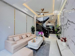 bán gấp căn nhà đường vườn chuối - quận 3 - khu dân trí cao - di chuyển thuận tiện