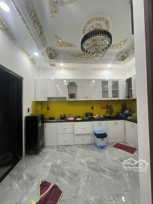 cho thuê nhà đầy đủ nội thất tại bến cát , bình dương có sân ô tô