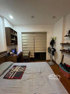 hồ tùng mậu, ngõ 3 gác tránh, dân xây chắc chắn, thoáng sáng, ở luôn, an ninh tốt 36.7m5t