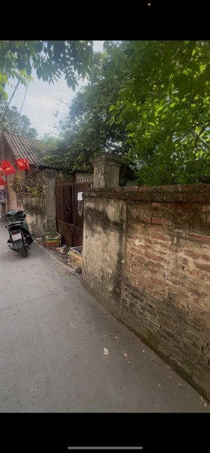 chính chủ bán đất 159 hữu hưng giá thu về 26 tỷ , diện tích 183m2 mặt tiền 21m tha hồ cho chủ mới