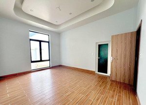 gấp bán kho nhà xưởng, mặt tiền đường container, lấp vò đồng tháp