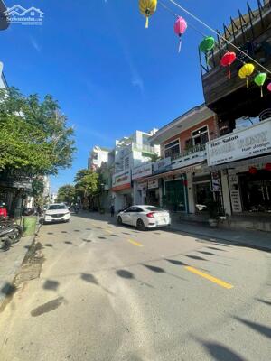 Bán nhà 57,4m2 mặt tiền Chu Văn An, phường Phú Hội, ngay trung tâm Phố Tây, TP Huế