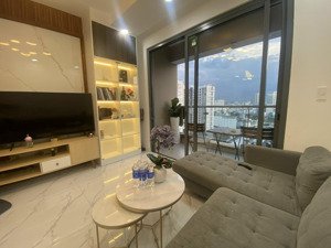 hot bán căn hộ cc the useful apartment, lạc long quân, dt 65m 2pn 2wc giá 2tỷ25 lh: 0703,445,188