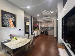 bán cắt lỗ! căn 3pn toà h2 full nội thất đẹp, tầng trung view đn 75m2 - giá bán 6 tỷ 050