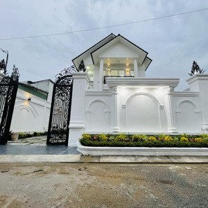 hiếm hoi sót lại biệt thự sân vườn song hành, hóc môn 10x22m tuyệt đẹp giá rẻ lắm!