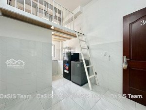 phòng gác đi bộ qua đh nguyễn tất thành full nội thất