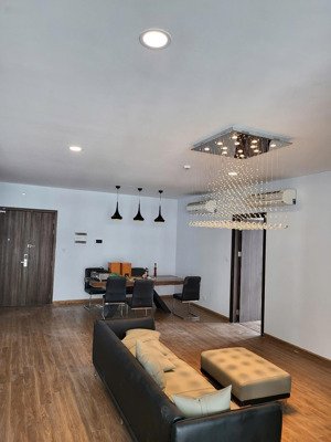 (chính chủ) bán căn penthouse 221 m2 the zen gamuda. 85 tr/m2