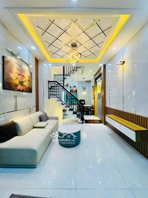 nhà 1 lầu hẽm xe hơi chợ hiệp thành, nguyễn ảnh thủ chỉ 999 triệu