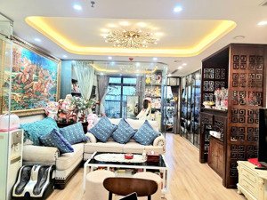 bán ch discovery complex, cầu giấy, 8,1 tỷ, 102m2 thiết kế 3pn,2wc với giá siêu hời.