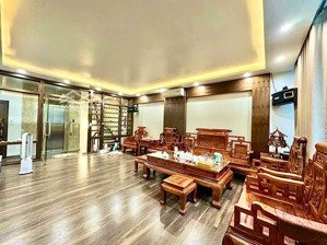 cần bán! phân lô hoàng cầu, nhà 8 tầng, mặt tiền 5m, thang máy, ô tô, vị trí vàng. giá 24,5 tỷ