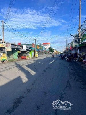 bán đất nền ngay mặt tiền đường tỉnh lộ 824 sát trung tâm thị trấn đức hòa giá 1 tỷ