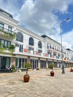 shophouse đã hoàn thiện tại mt hà huy tập kđt ân phú