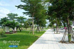 1 lô duy nhất vị trí cực đẹp chỉ có ở khu đô thị phú mỹ ,