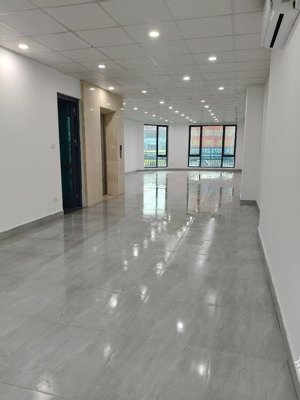 chính chủ cần cho thuê gấp cả nhà hoặc thuê lẻ tầng 1, 2 và 4, 5, 6 giá rẻ ngay số 9g nguyễn xiển