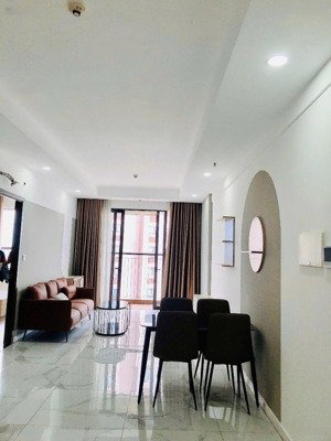 bán căn rộng đẹp 2pn 2wc 85m2 giá 3.1 tỷ cửa đông nam chung cư opal boulevard