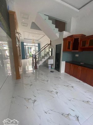 kẹt tiền bán gấp nhà hxh kinh dương vương, 4 x 15, 3 tầng btct, 4 pn gần bx miền tây, tiện cho thuê