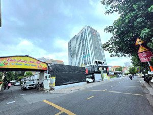 góc 2 mt trần quốc toản - quận 3 - dt 12x30m - gpxd - 1 hầm 10 tầng - giá 130 tỷ