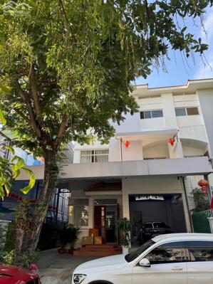Cho thuê nhà 111 Khu phố Mỹ Kim 3, Phú Mỹ Hưng, Phường Tân Phong, Quận 7